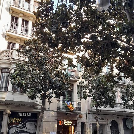 La Casa De Laura Nisia B&B Barcelona Zewnętrze zdjęcie