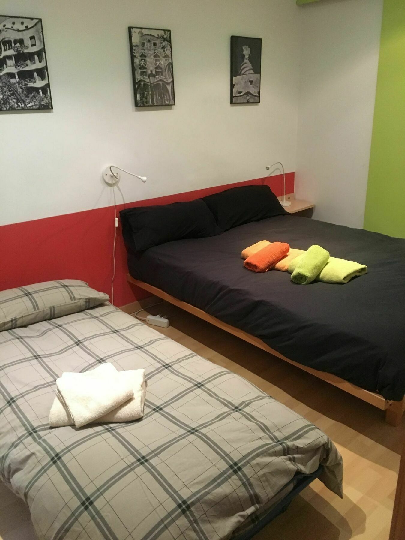 La Casa De Laura Nisia B&B Barcelona Zewnętrze zdjęcie